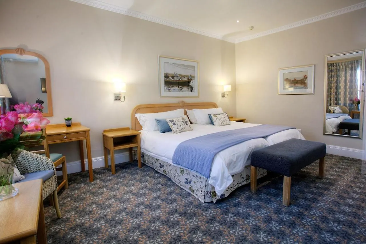 The Beach Hotel Port Elizabeth 4*,  África do Sul