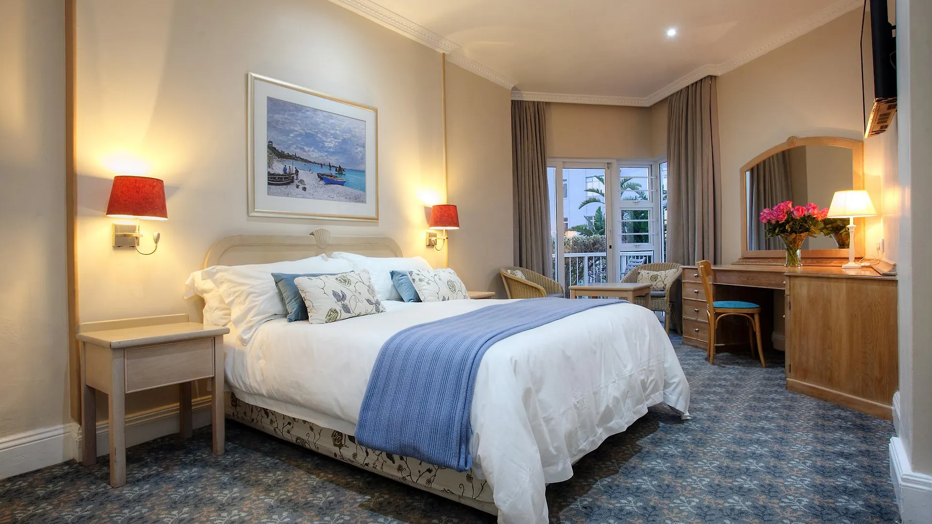 The Beach Hotel Port Elizabeth 4*,